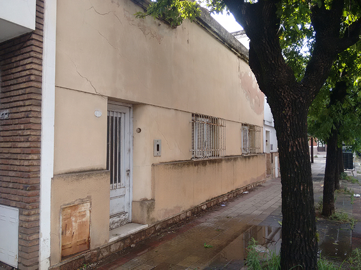 Quejas por una casa que llevaría entre seis y siete años abandonada