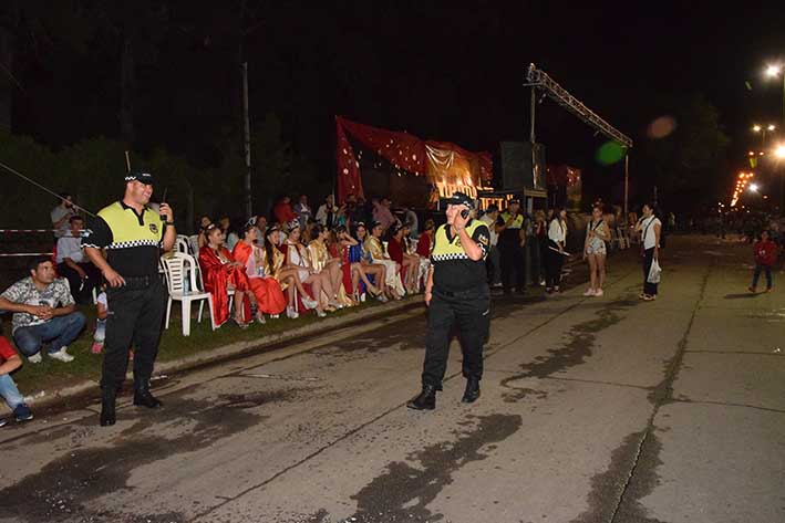 La incompatible doble función de un comisario en los Carnavales