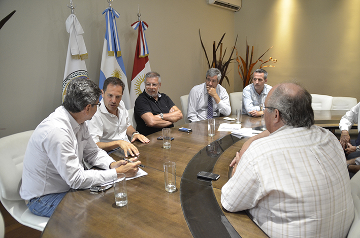 El presidente de EPEC arribó  a la ciudad y se reunió con Gill