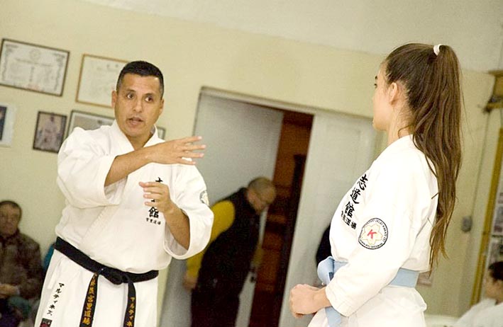 Ameghino incorpora karate