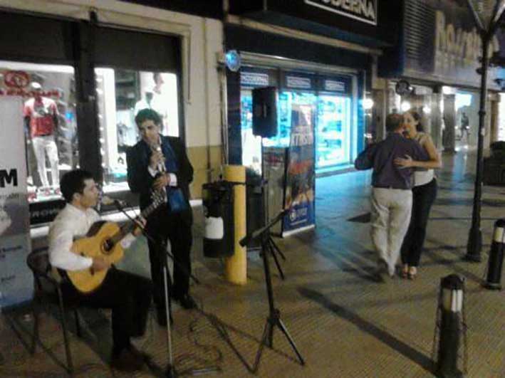 Confirmaron que el sábado retornará la milonga a cielo abierto a la Peatonal