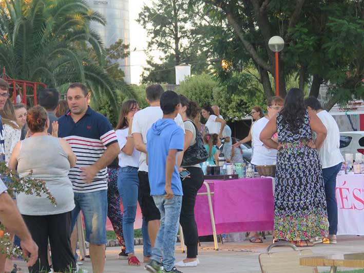 Domingo de feria en la plaza