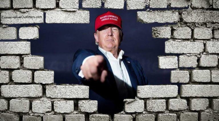 Cómo ven la idea del muro de Trump dos mexicanos de la Villa