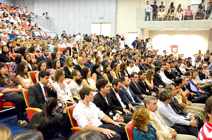 El 70% de graduados pertenece a dos departamentos