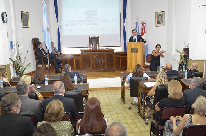 Viviendas: Gill prometió un PASU III y dijo que Nación autorizó 47 casas