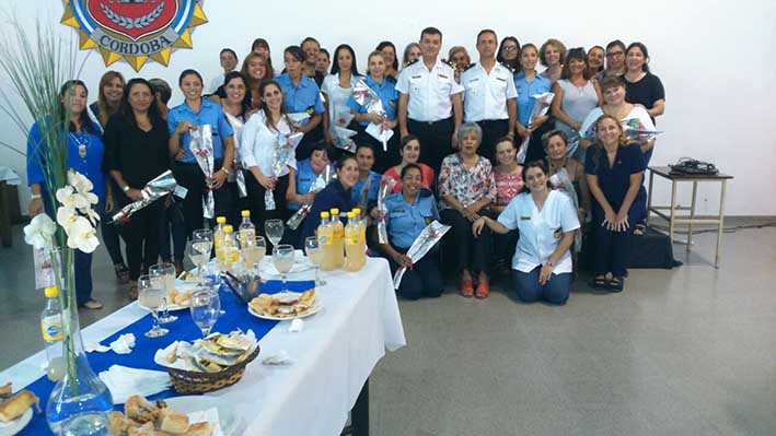 Reconocimiento a las mujeres policía