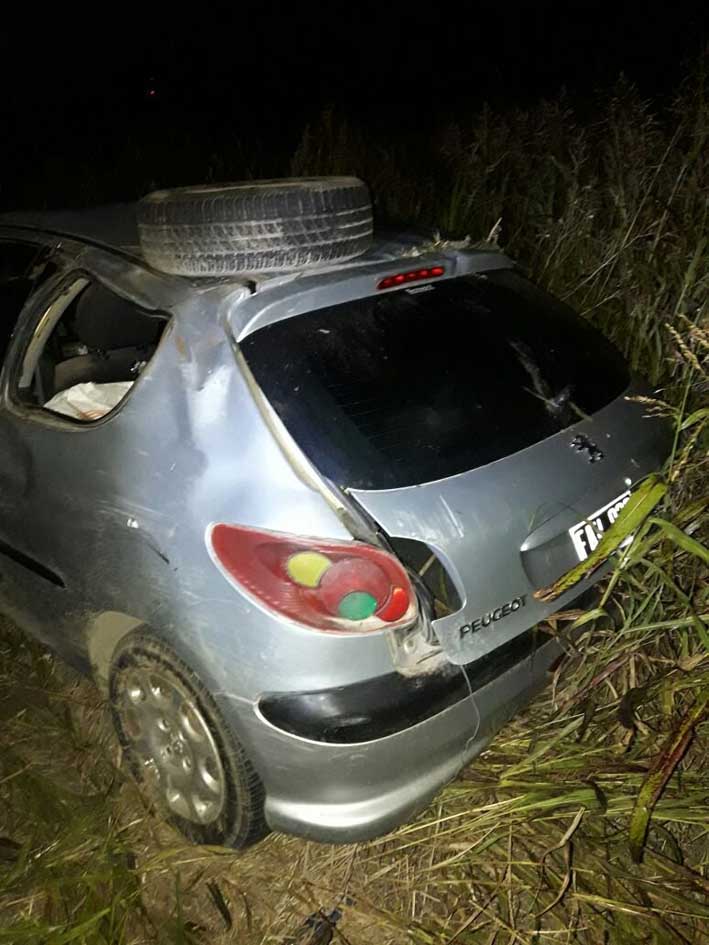 Volcó un auto con músicos