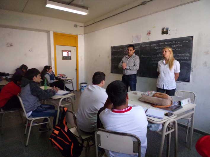 Alumnos entrevistaron al intendente