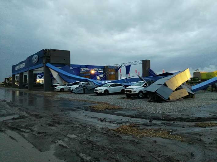 Fuerte temporal obligó a postergar la tercera jornada de Expoagro