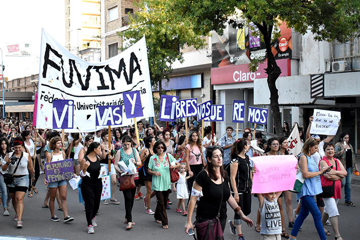 «Hoy paramos la ciudad nosotras, las que nunca paramos»