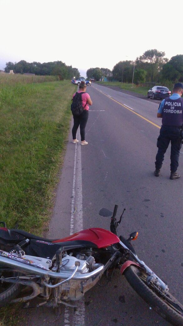 Una adolescente en grave estado en el Pasteur tras chocar contra un camión