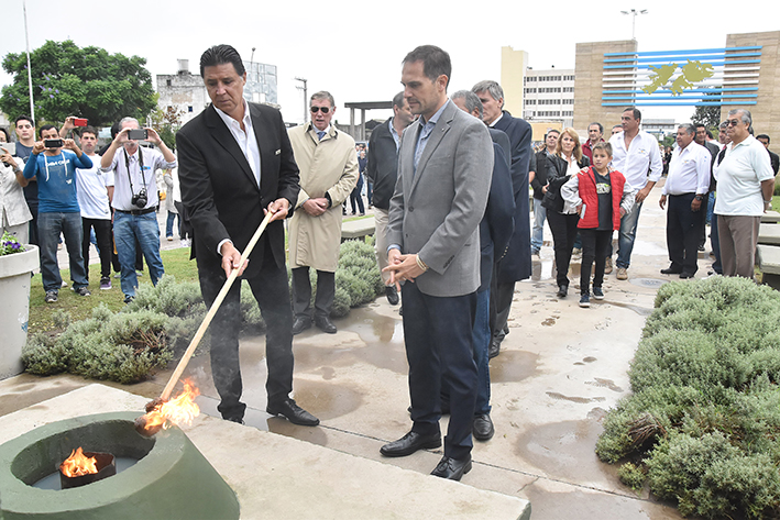 «No podemos renunciar a Malvinas»