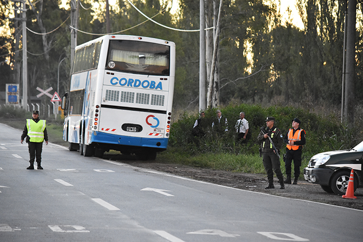 Múltiple operativo conjunto en el cruce de las rutas 2 y 9