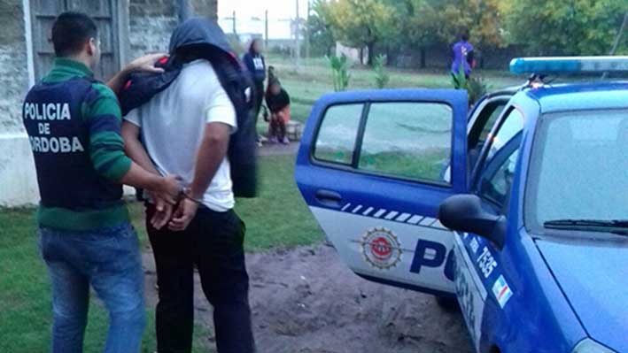 Cinco detenidos en siete horas, uno de ellos por agredir a una mujer