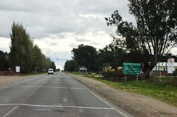 El cruce de Jauretche y ruta 9 sigue esperando por el semáforo