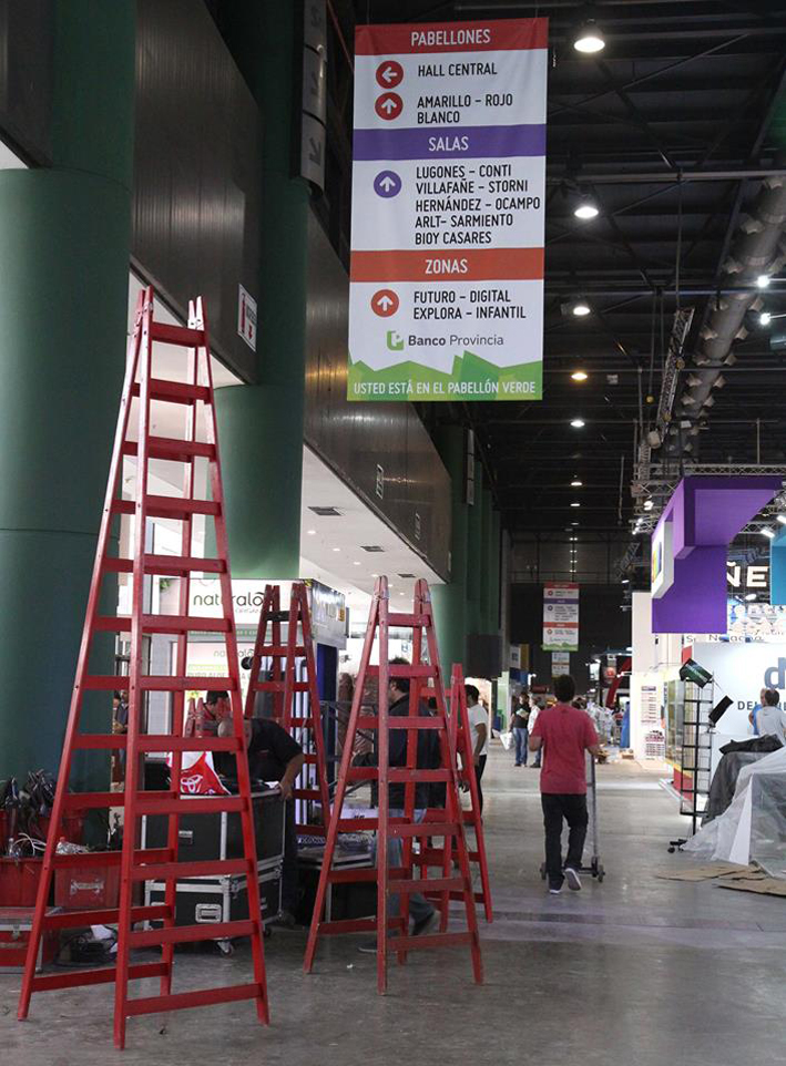 Cuarenta títulos de Eduvim se exhiben en la Feria Internacional del Libro de Buenos Aires