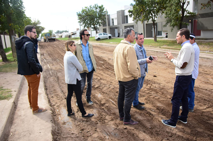 Comenzaron las obras para la pavimentación de la calle Marcos Juárez