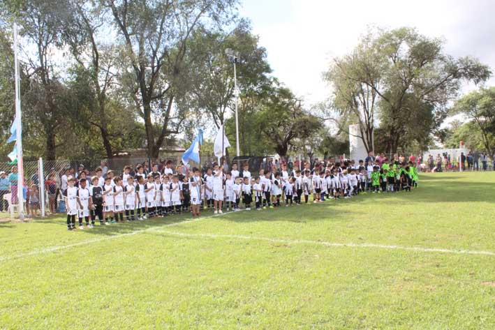 El baby fútbol de La Playosa cuenta con un nuevo estadio