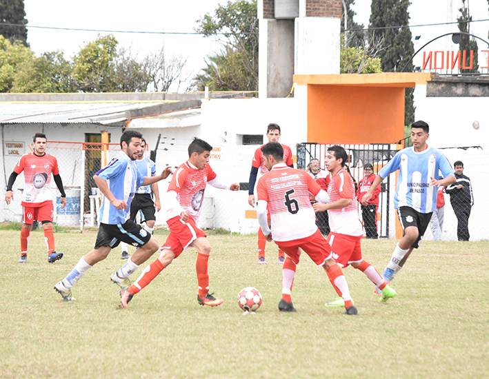 Atlético lo resolvió al final ante un deshecho Yrigoyen