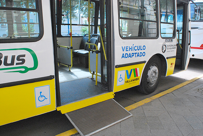 Quejas por el funcionamiento del transporte urbano adaptado