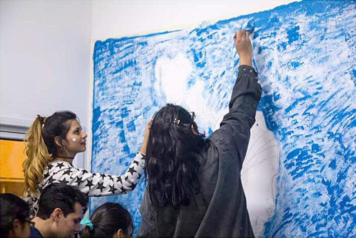 Pintaron murales por los treinta años