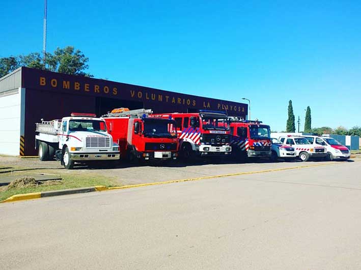 Apoyo popular a la fiesta de Bomberos Voluntarios