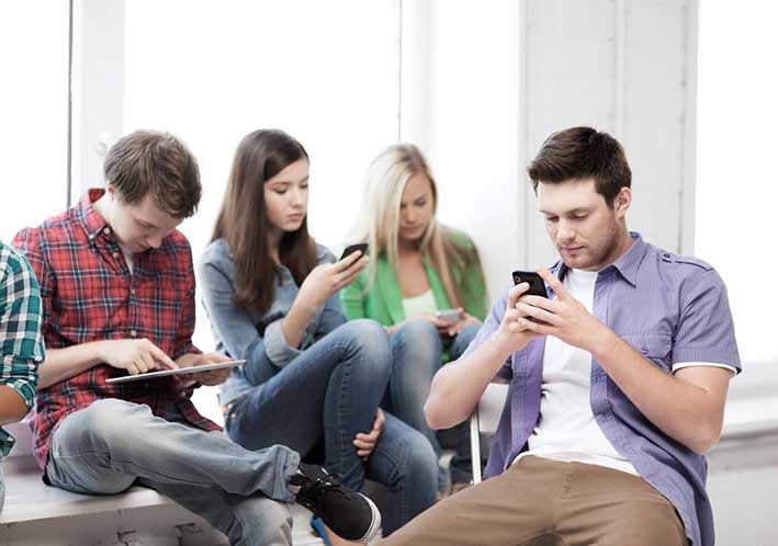 Los efectos de las redes sociales en la salud mental de los jóvenes