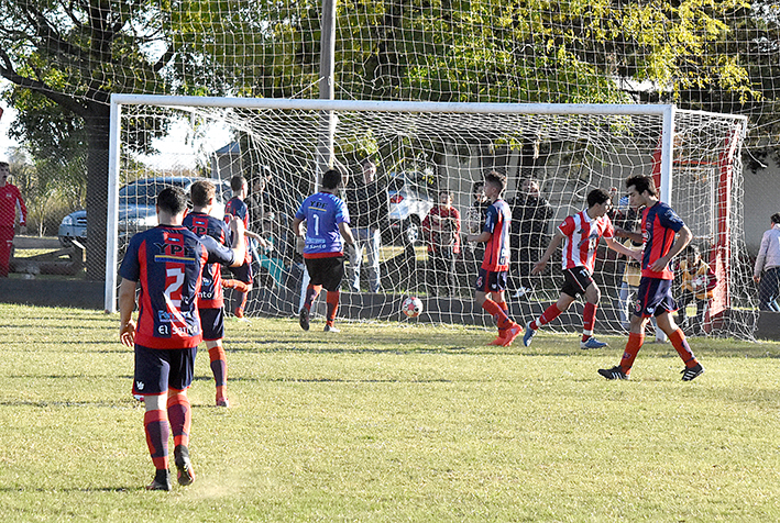 Ticino gana, gusta, golea y ya es uno de los punteros