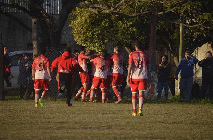 El Rojo no lo dejó volar