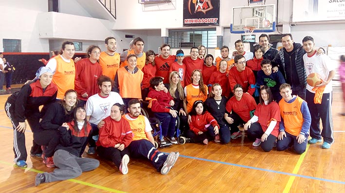 Marcelo Milanesio jugó con los chicos