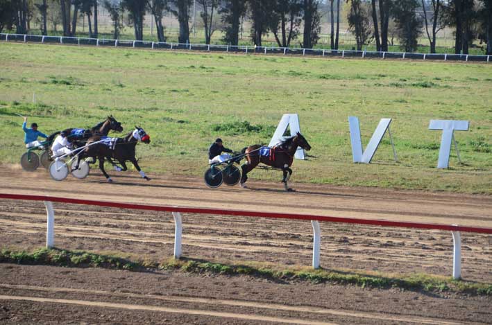 La segunda del año con ocho carreras