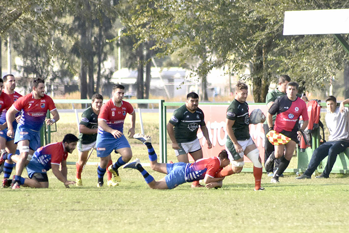 Jockey logró una esforzada victoria