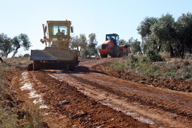 Denuncian abandono de calles