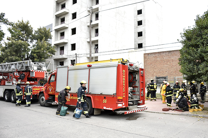 Bomberos de toda la provincia se capacitan en nuestra ciudad