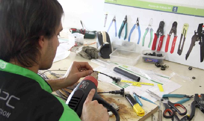 Siguen inscribiendo para la Escuela Municipal de Oficios