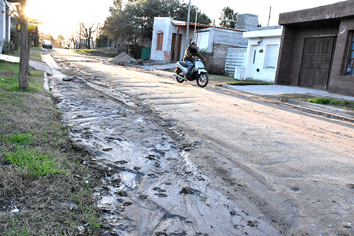 En Barrancas del Río sufren por una esquina