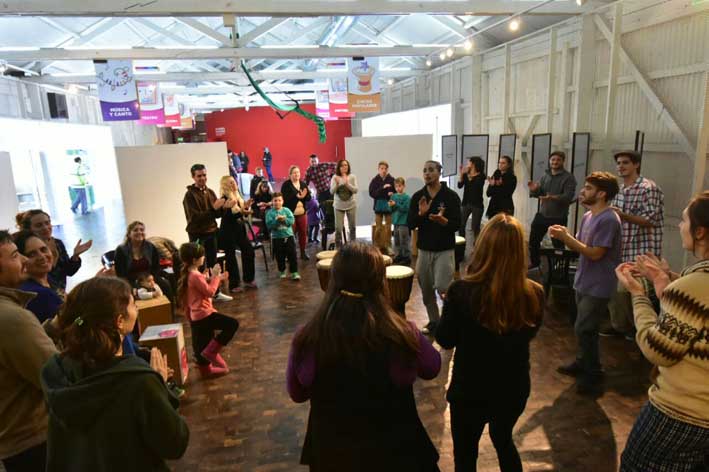 Tres talleres de música se reúnen en el Centro Favio para niños y adultos
