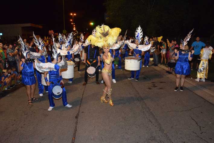 Tulián adelantó que volverían las carrozas a los Carnavales Gigantes