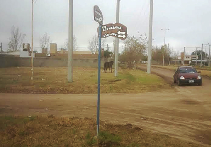 Dos barrios estrenan nomencladores