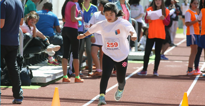 Se realiza hoy un encuentro de atletismo adaptado en el Polideportivo municipal