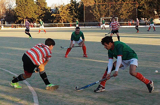 El primer clásico oficial fue tricolor