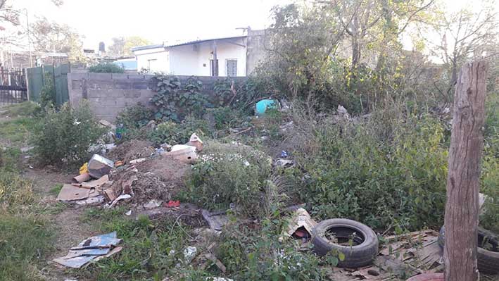 Reclaman mejoras para dos barrios