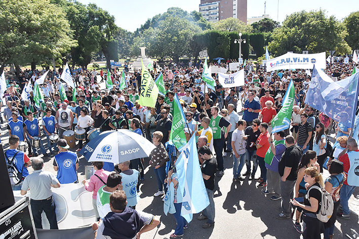 No habrá movilización en la ciudad y Garmendia reclamó por un paro