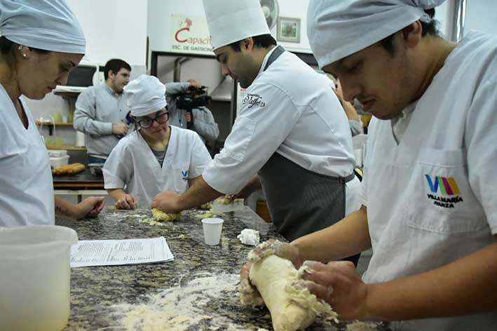Más producciones de pastelería y panadería de estudiantes del CEMDI