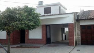 Intentó quemarle la casa