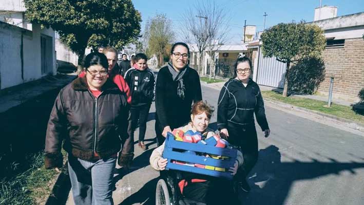 El Andén repartió sonrisas por el barrio