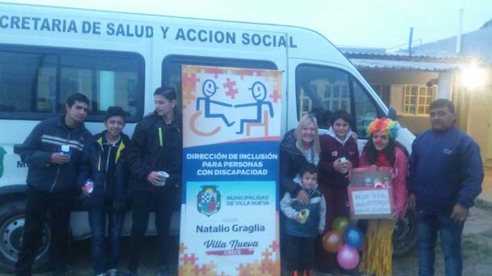 Entregaron regalos a chicos con discapacidad Entregaron regalos a chicos con discapacidad