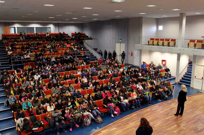 Más de 300 jóvenes aspiran a estudiar Medicina en la Universidad Nacional