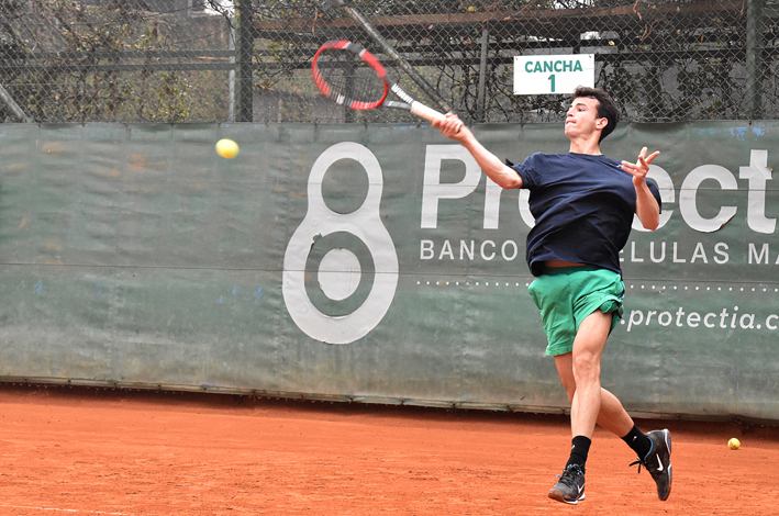 Bruno Caula juega la final