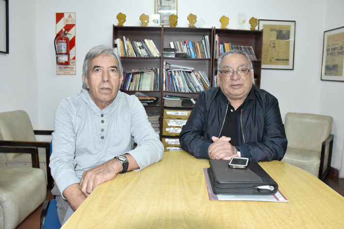 Juntan firmas para reclamar por Apross